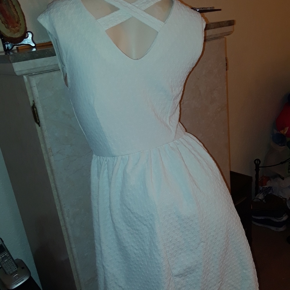 dress - Picture 6 of 6